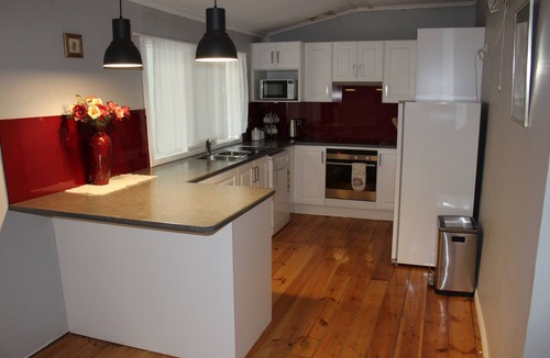Peterborough House | Barrier House - Peterborough