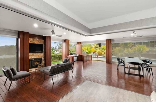 North Batemans Bay House | Batemans Bay Family Escape | Pool + Games Room