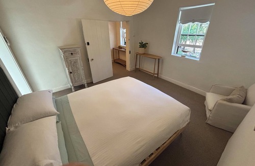 Kelso Bed & Breakfast | Bathurst River House B & B Room 4 Upstairs