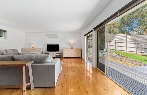 Sorrento House | Bay Perfection in a central location