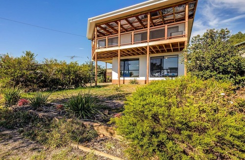 Portarlington House | Bay View Vacation Home