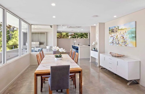Dunsborough House | Bayscape: Modern Beachside Retreat with Ocean View