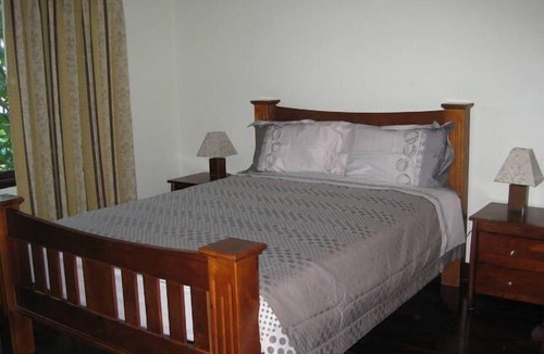 Bayswater House | Bayswater Views holiday home