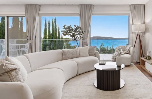 Tascott House | Bayview Luxe Retreat | Luxury Central Coastal Escape with Panoramic Water Views
