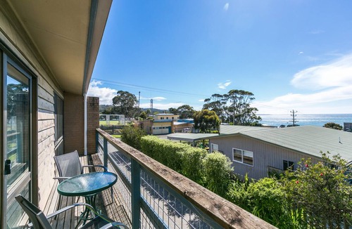 Lorne Boat Rental | Bayview Number Two