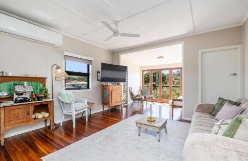 Torquay House | Beach & Barn Retreat