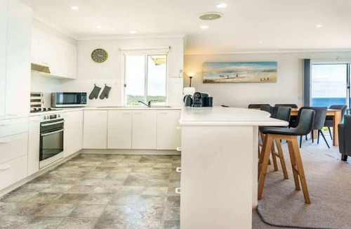 Tura Beach Apartment | Beach Front Surf Circle, Tura Beach