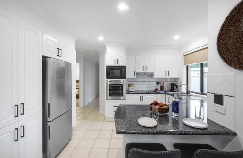 Vincentia Villa | Beach Holiday Villa Jervis Bay