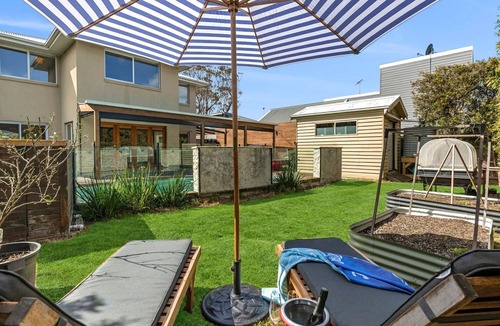 Torquay House | Beach Living Bliss – Pet-friendly stay with a pool, steps from the sand