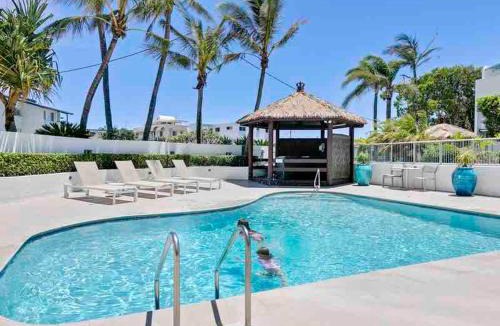 Maroochydore Apartment | Beach side Cotton Tree Family Friendly Resort