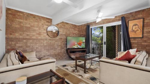Woorim House | Beach Side Hideaway