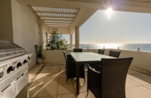 Cottesloe Apartment | Beach View Apartment in Cottesloe