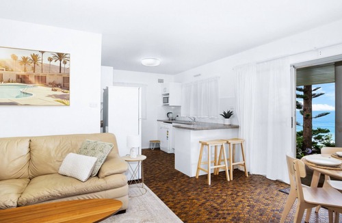 Mollymook Beach House | Beach View in Mollymook