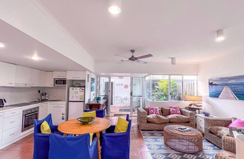 Wongaling Beach Apartment | Beaches Apt 2 Beachfront