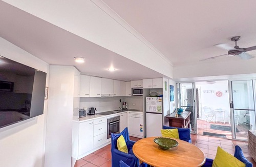 Wongaling Beach Apartment | Beaches Apt 2 Beachfront