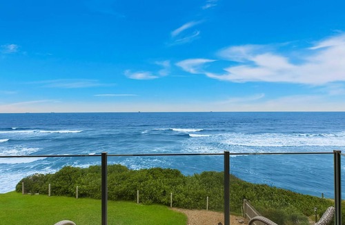 The Entrance North Apartment | Beachfront Apartment - Regency Court