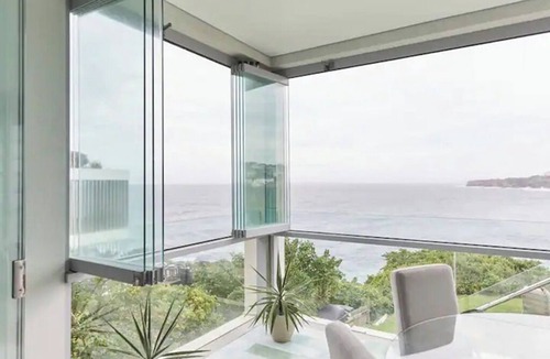 Bondi Beach Apartment | Beachfront Apartment on Bondi to Bronte walk