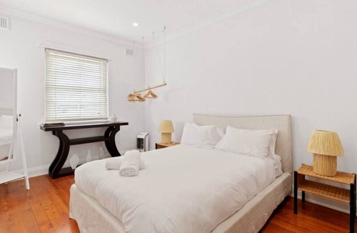 Tamarama Apartment | Beachfront at Mackenzies Bay