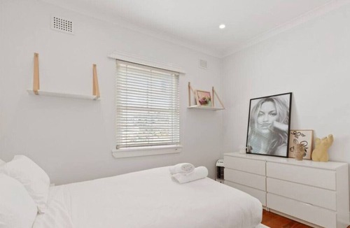 Tamarama Apartment | Beachfront at Mackenzies Bay