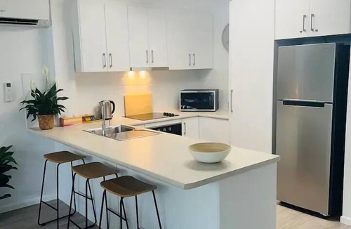 Sunshine Coast Apartment | Beachfront Beauty Alexandra Headland Mooloolaba by BOXXLA