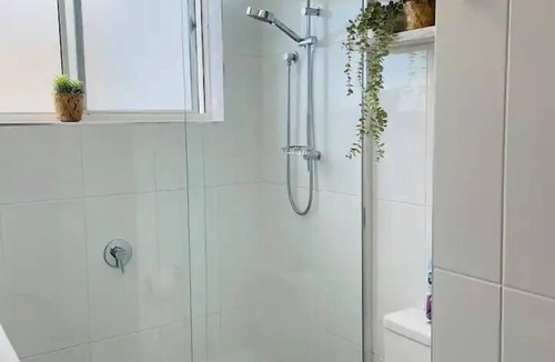 Sunshine Coast Apartment | Beachfront Beauty Alexandra Headland Mooloolaba by BOXXLA
