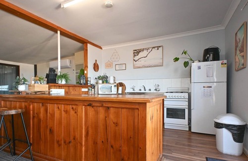 Flinders Ranges and Outback House | Beachfront Bliss with Stunning Eyre Peninsula Views
