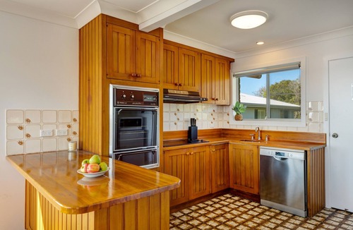 Dalmeny House | Beachfront family home