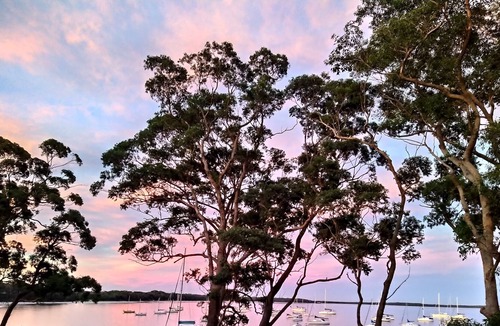 Callala Bay House | BEACHFRONT HOUSE DUCTED AC WIFI 2 SMART TVS PETS WELCOME