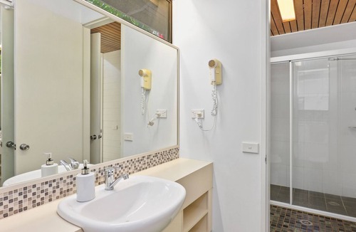 Sapphire Beach House | Beachfront Villa - Welcome to our stunning 2 bedroom, 2 bathroom beachfront villa