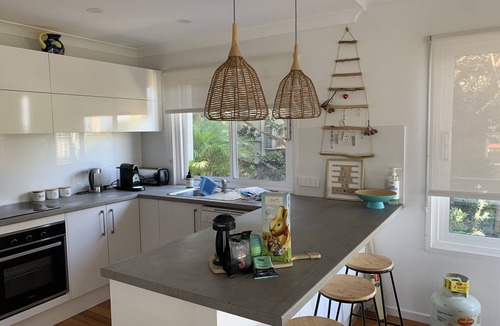 Copacabana House | Beachouse for Family or Couples with views and 2 minute walk to beach and shops