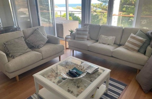 Copacabana House | Beachouse for Family or Couples with views and 2 minute walk to beach and shops