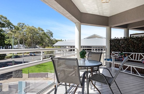 Torquay Apartment | Beachside 2-Bed Apt in Hervey Bay with Parking
