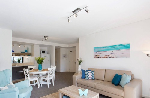 North Coogee Apartment | Beachside Living - South Fremantle