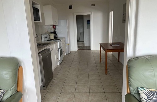 Pambula Beach Apartment | Beachside U1 – 3 B/R, 2 Bath, Pambula Beach