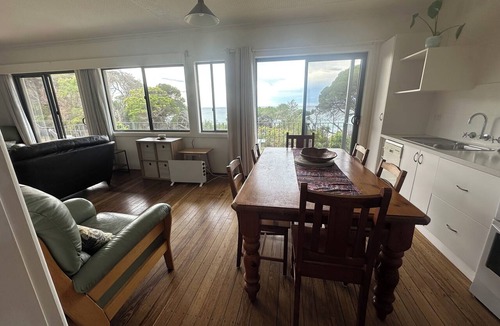 Pambula Beach House | Beachside Unit 1 (2 bedroom 1 bathroom configuration)