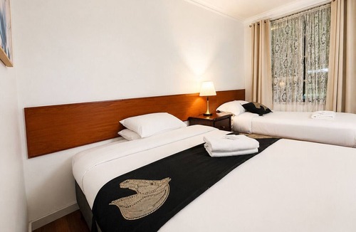 Beaconsfield Hotel | Beaconsfield Lodge Motel