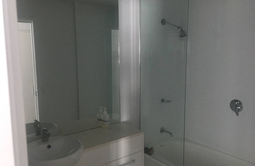 Biggera Waters House | Beautiful, secure town house in gated complex