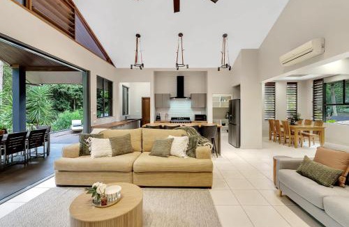Redlynch House | Bellashy Rainforest Retreat - Refined Outdoor Living