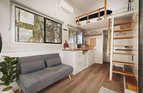 Stawell House | Bellellen Park 2 by Tiny Away