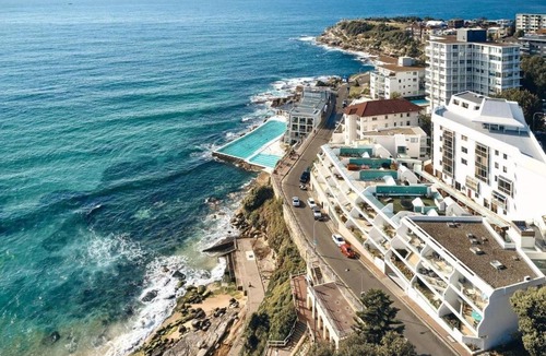 Bondi Beach Apartment | Belles at Bondi Beach Studios 2 Bed Apartments 500m to Beach