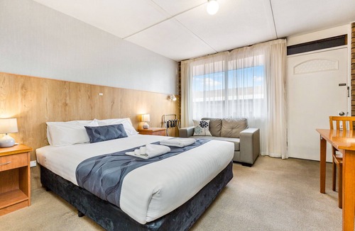 East Bendigo Hotel | Bendigo McIvor Motor Inn