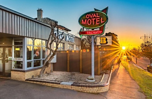 Bendigo Hotel | Bendigo Oval Motel
