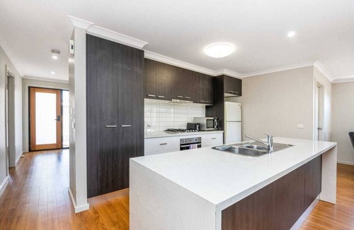 Jackass Flat House | Bendigo Signature Accommodation on Averys