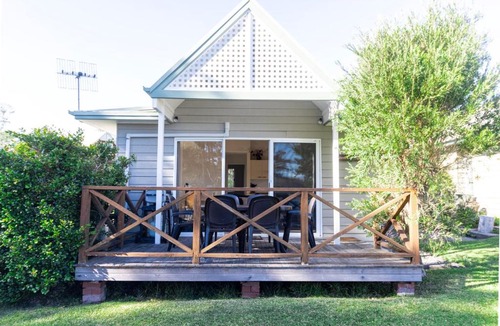 Berrara Ski Chalet | Berrara Lagoon Front Chalet