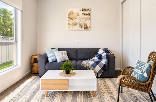 Blacksmiths House | Between the Blue Studio