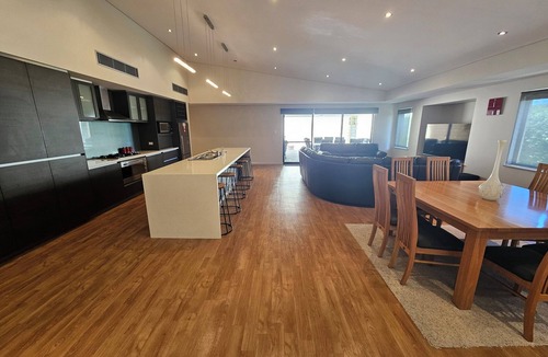 Binningup House | Binningup Beach dog friendly family house