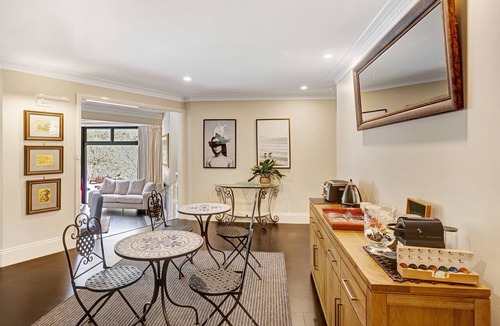 Bombira Bed & Breakfast | Birches Mudgee