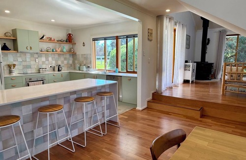 Baudin Beach House | Birdies Beach House - Relaxing & Cosy Beach house on Kangaroo Island