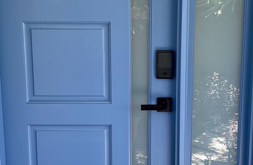 Anna Bay House | Birubi Blue. Walk to Beach. Pet Friendly. BBQ area.