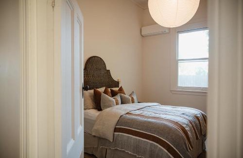 Tocumwal Villa | Blacksmith House on Main